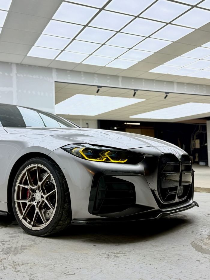 BMW M440i 正面